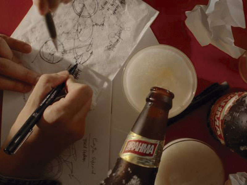 Novo comercial da Brahma homenageia a mesa de bar