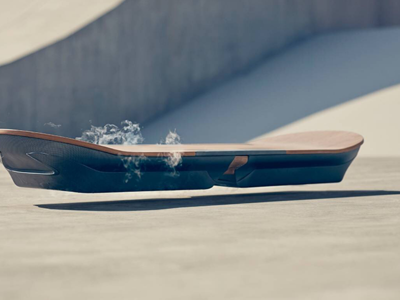 Filme da Lexus mostra novo teste com skate voador