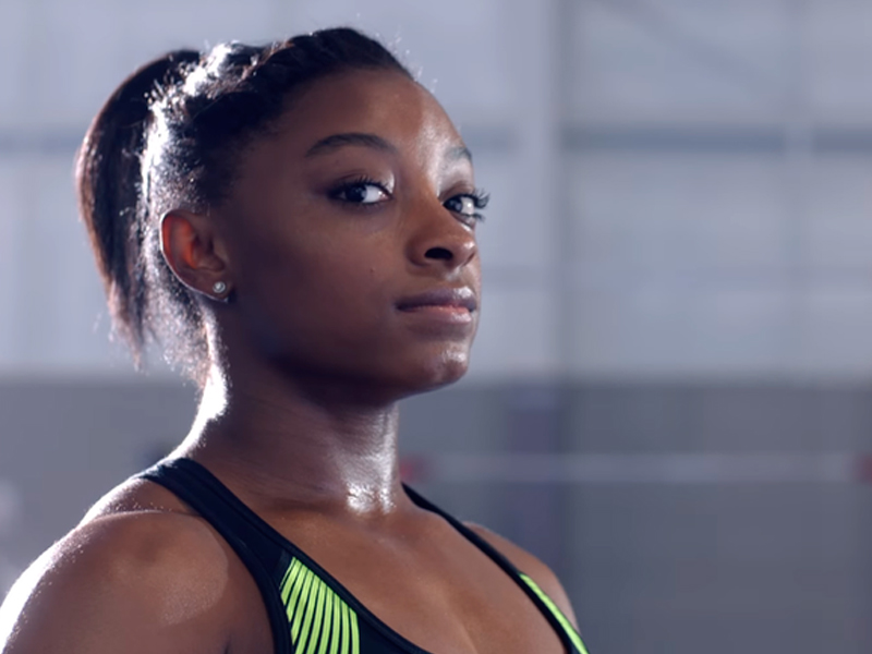 Simone Biles protagoniza novo filme de série da Nike