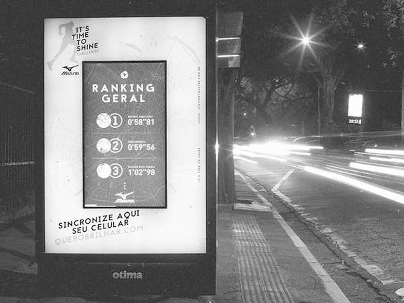 Mizuno desafia corredores de rua em ação com celular