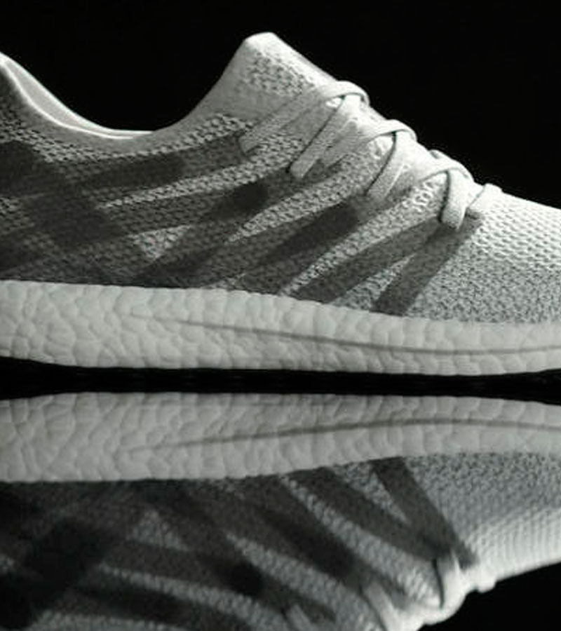 Adidas lança seu primeiro tênis feito por robôs